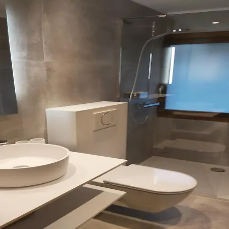 Tranquil Ardennes Retreat ヴァンシモン